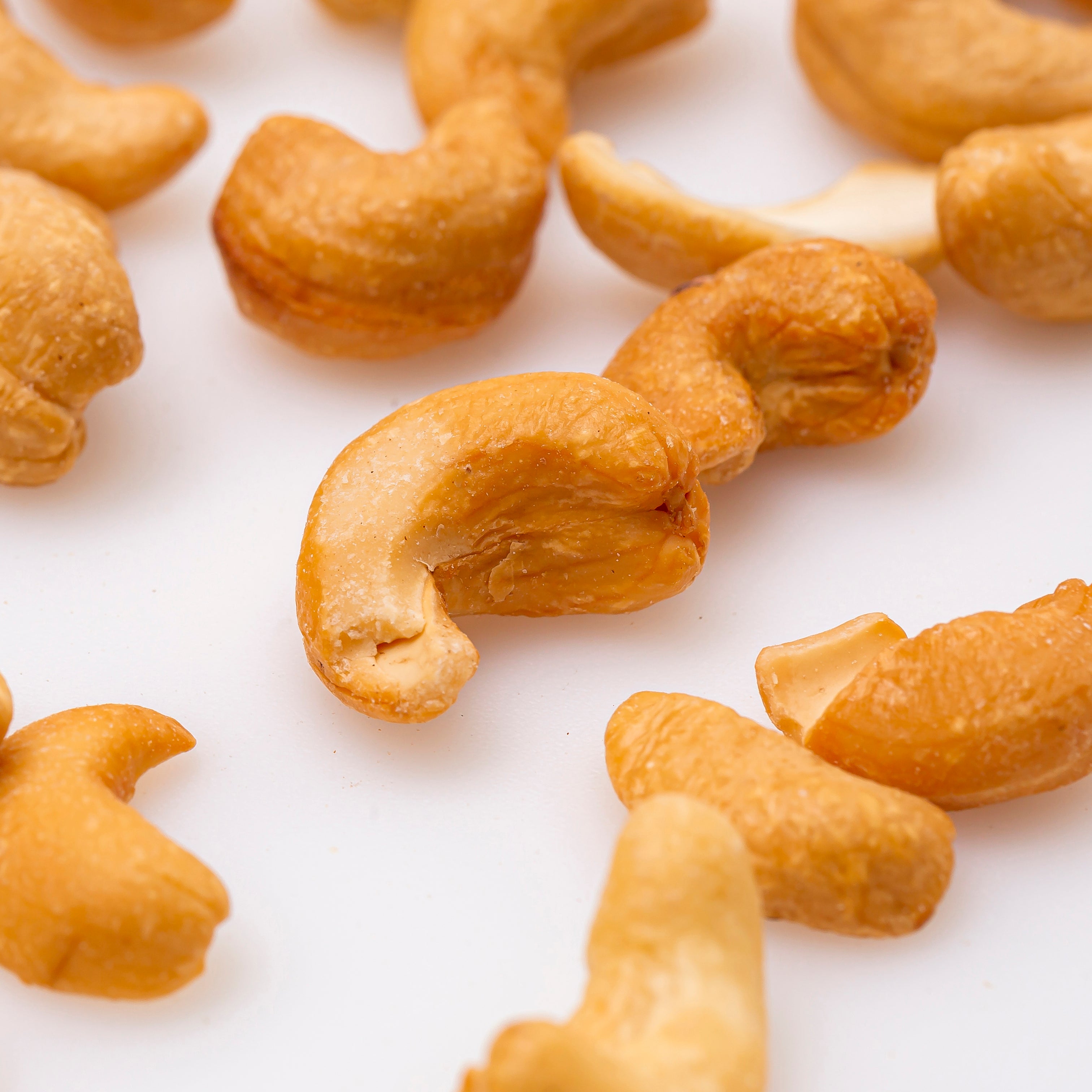 Roasted Salted Cashews (Roasted Nuts) Image 2 - Naked Foods