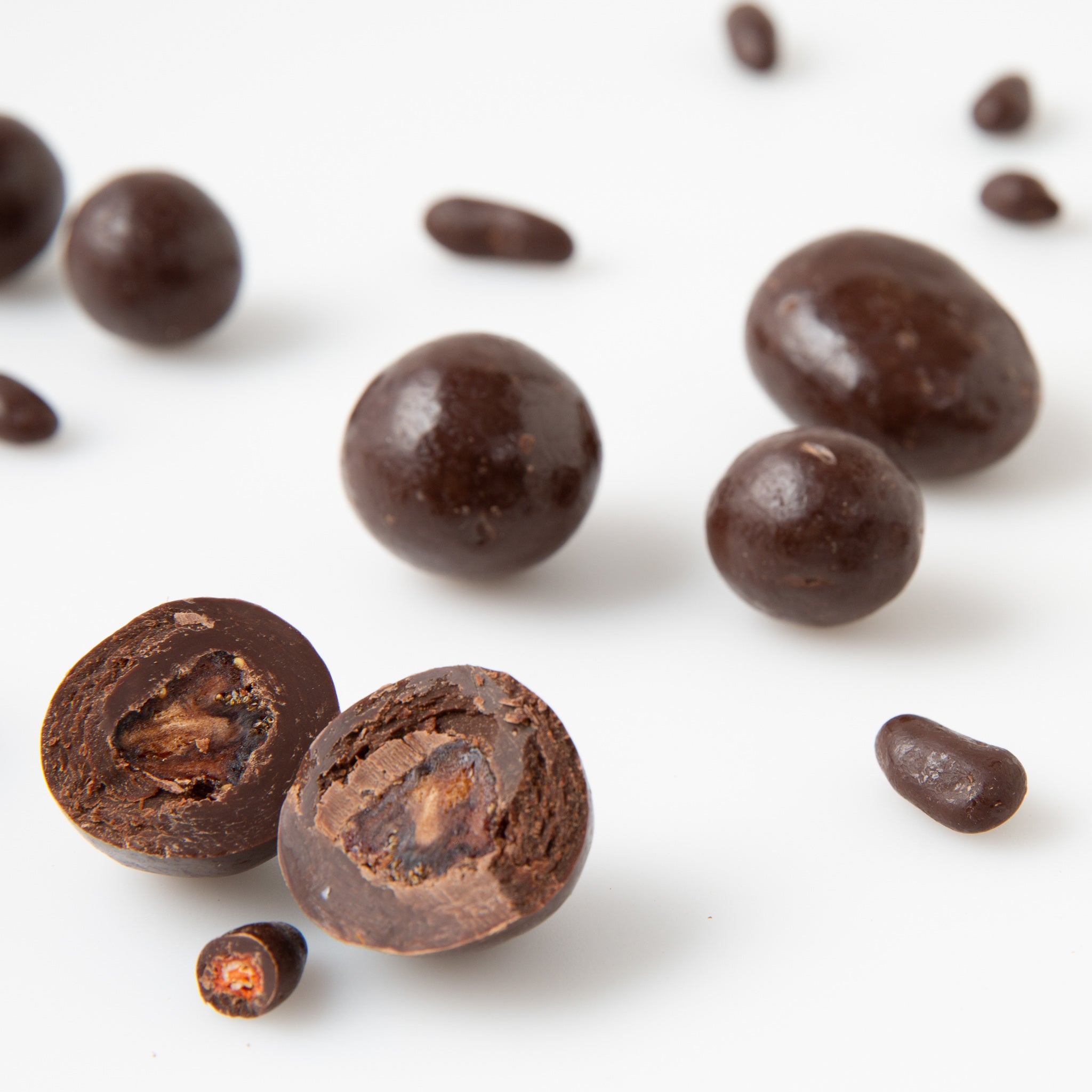 Dark Chocolate Superberries (Chocolates) Image 1 - Naked Foods